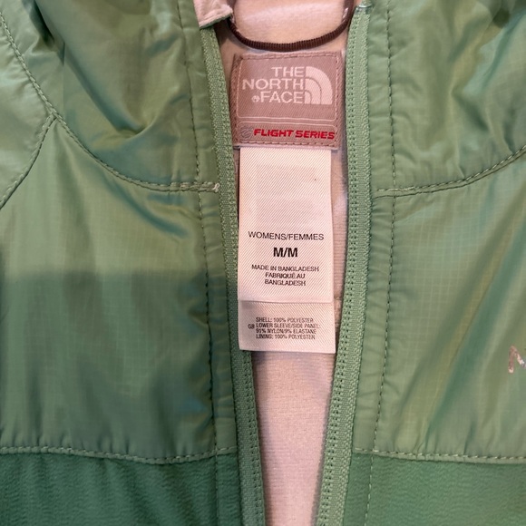 North Face light weight jacket size M - Picture 2 of 4